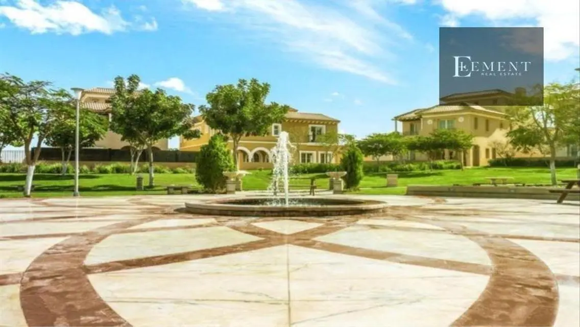 فيلا فاخرة مع حديقة خاصة ومسبح