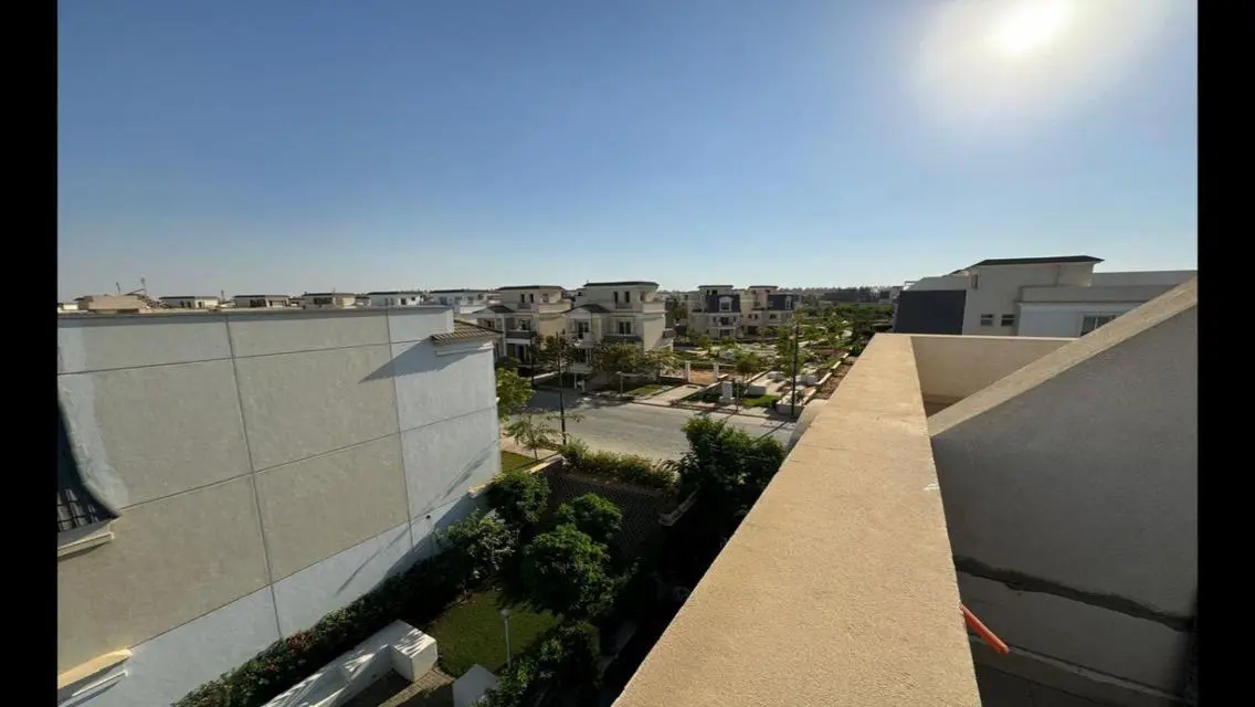 Luxury Apartment in Chill Out Park with Private Garden