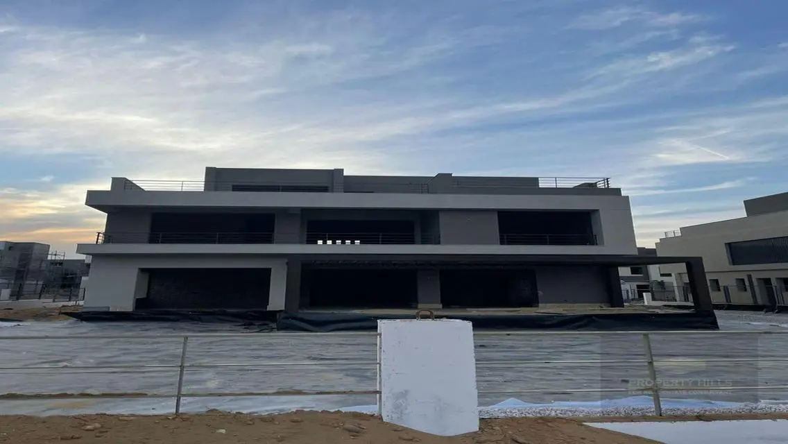 Unmatched Luxury in PHNC-Type-C Apartment