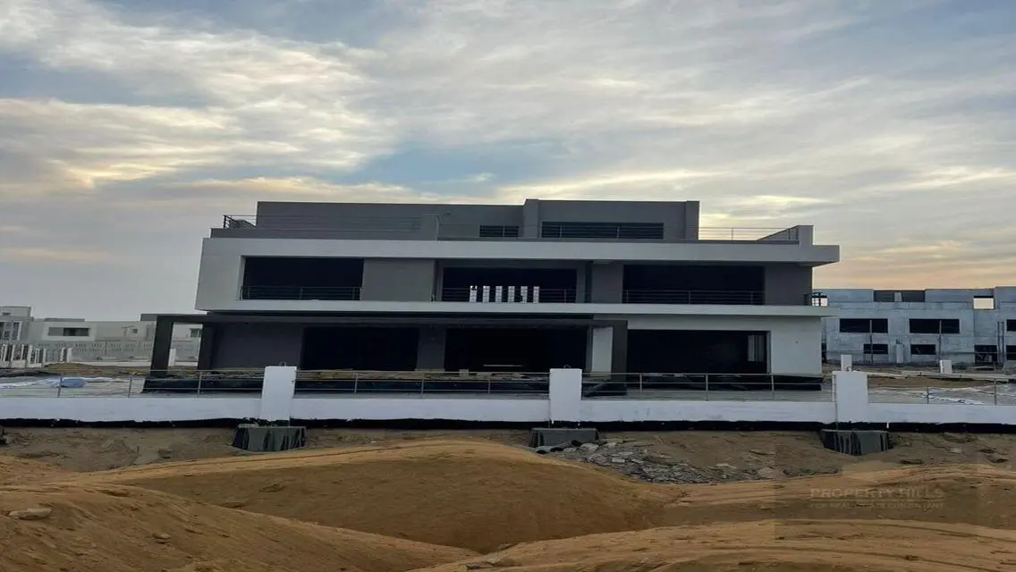 Unmatched Luxury in PHNC-Type-C Apartment