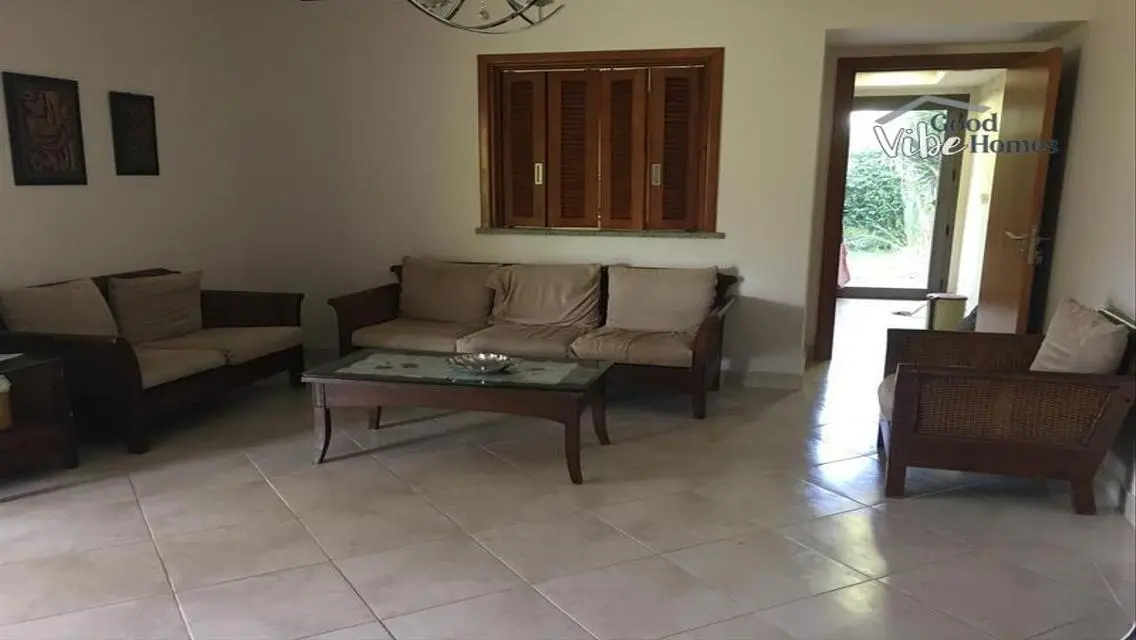 Luxury Villa with Green Spaces and Amenities