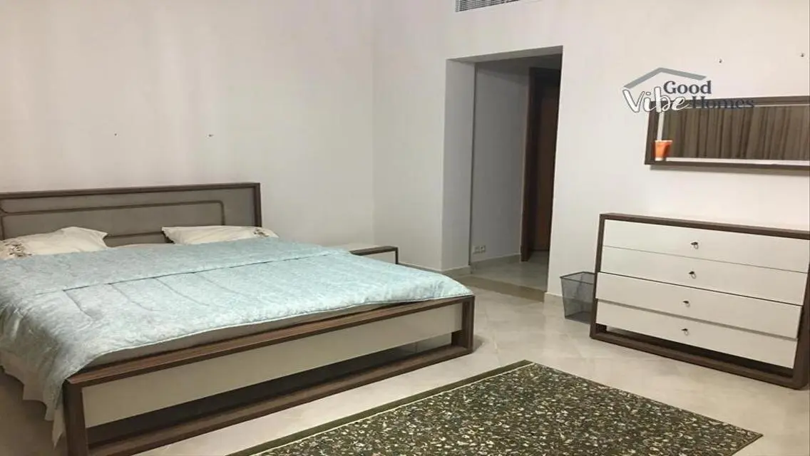 Luxury Villa with Green Spaces and Amenities