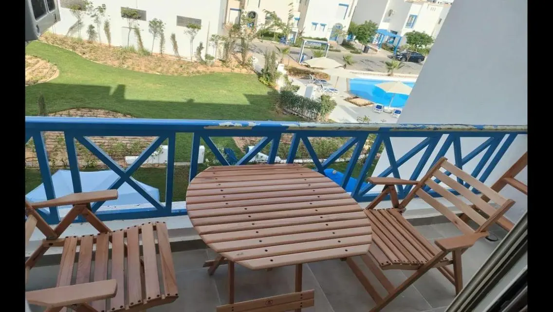 Luxury Apartment of 400 sqm with Balcony and Shared Pool
