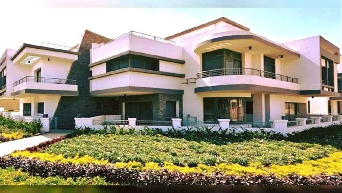 Luxurious Villa with Private Garden and Pool for Sale