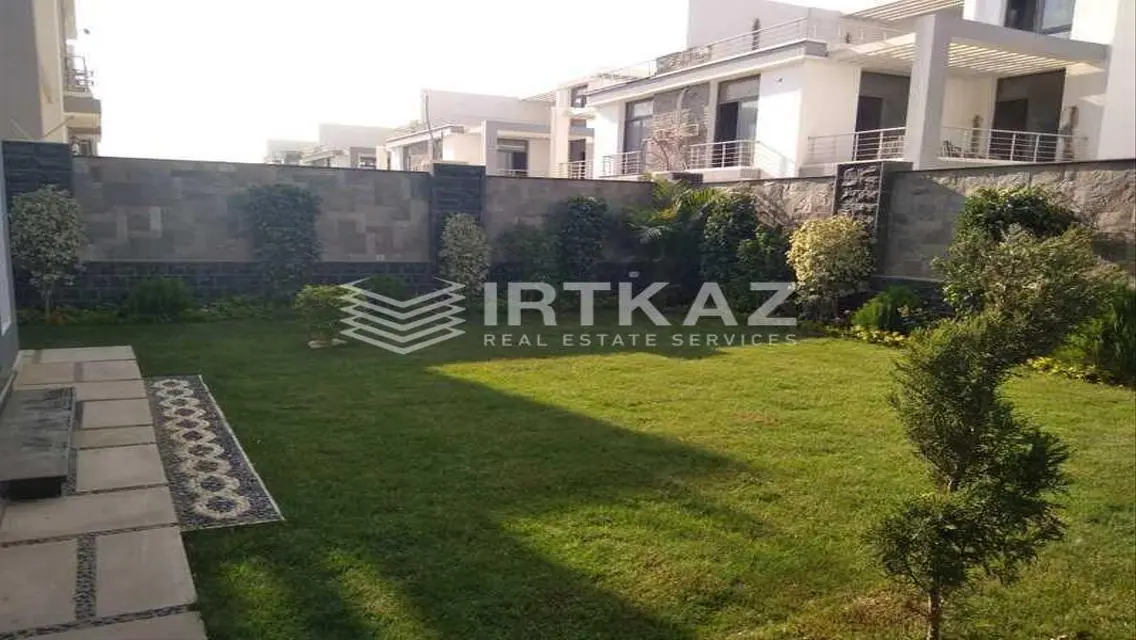 Luxury Apartment for Sale with Private Garden at Attractive Price