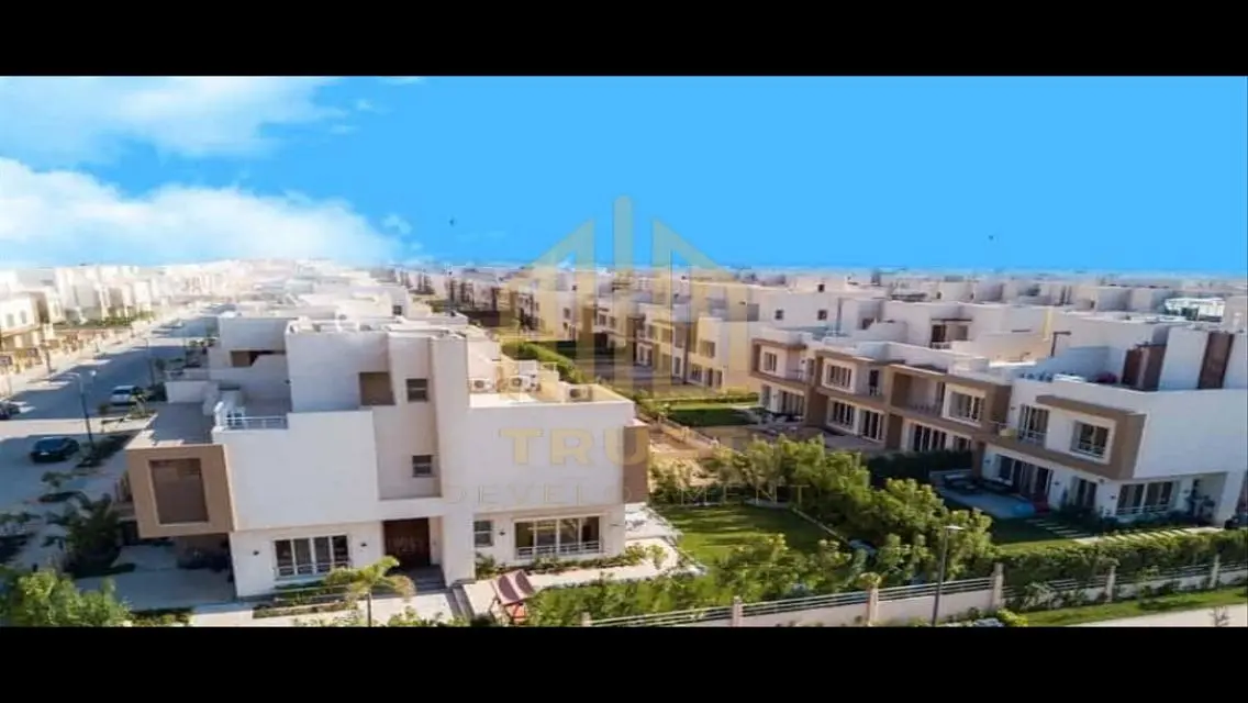 فيلا فاخرة بمساحة 95 متر ومرافق ممتازة