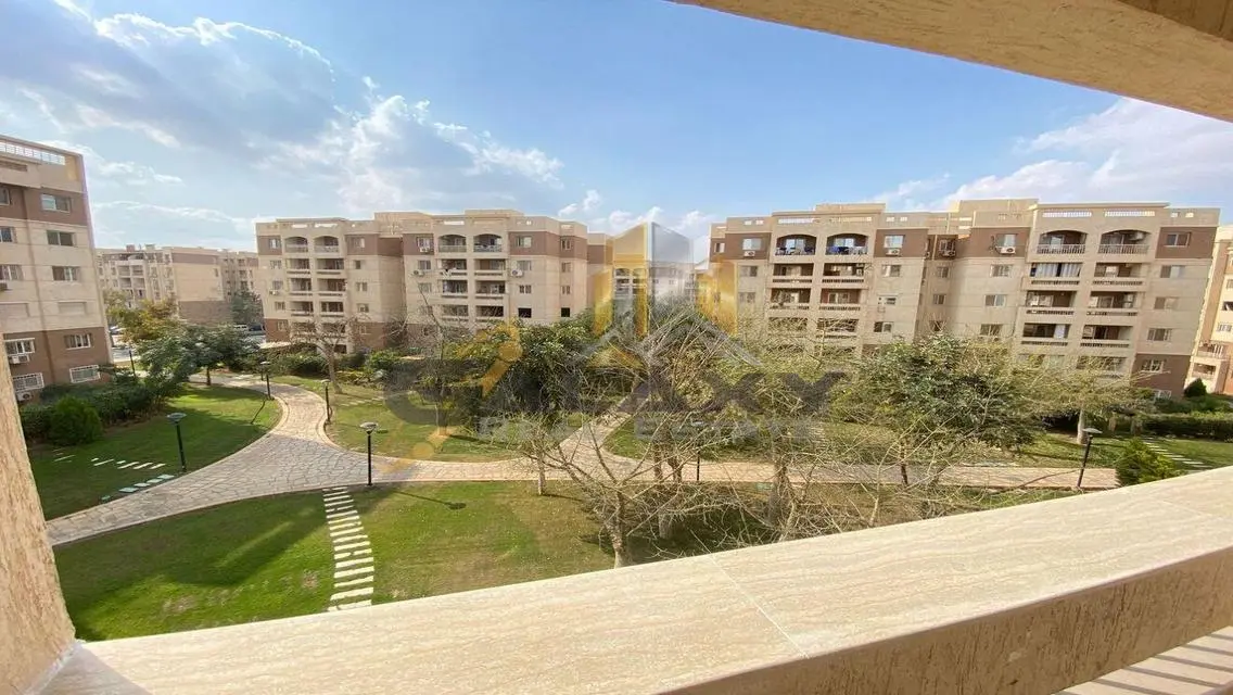 شقة فاخرة مع جميع المرافق في حي راقٍ
