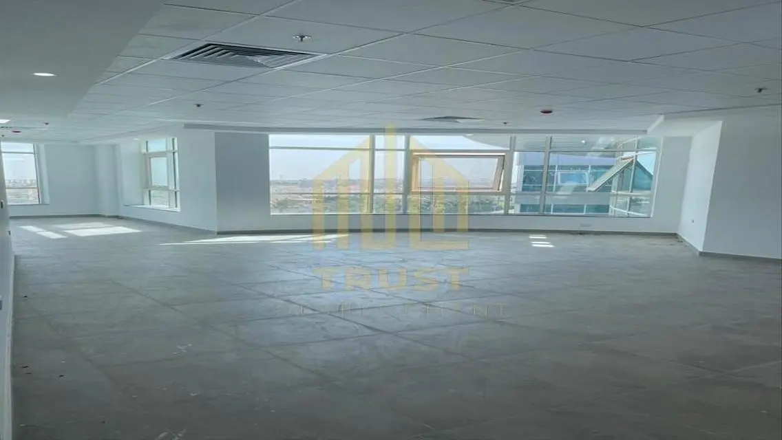 Exceptional Investment Opportunity in Spacious Property