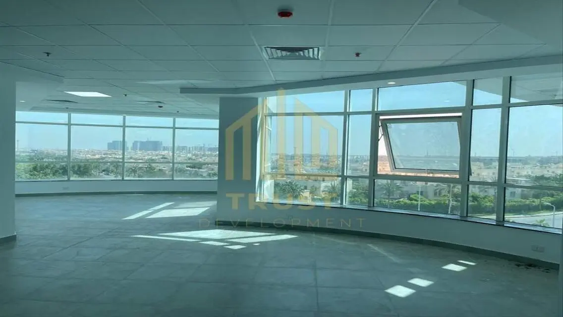 Exceptional Investment Opportunity in Spacious Property