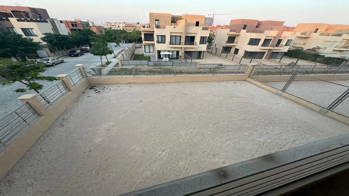فيلا فاخرة للبيع بمساحة 550 م²