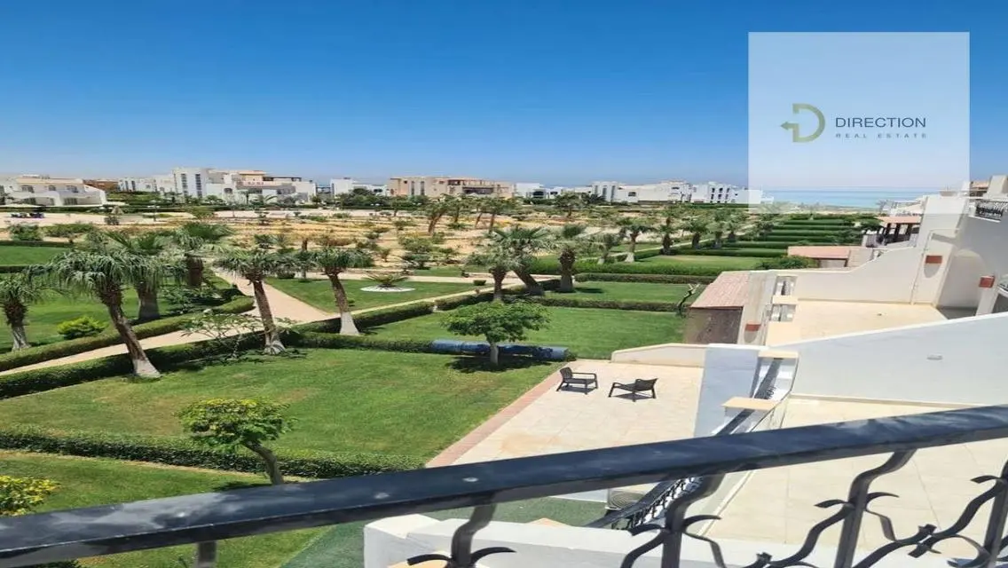 شقة فاخرة بمساحة واسعة تطل على بحيرات