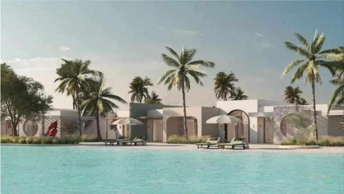 Luxury Apartment Overlooking Lakes with Premium Amenities