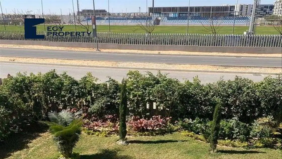 Luxury Villa at Code EV-07863 - An Investment Opportunity in a Premier Community
