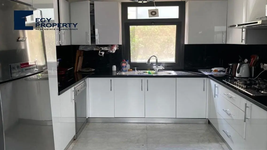 Luxury Villa at Code EV-07863 - An Investment Opportunity in a Premier Community