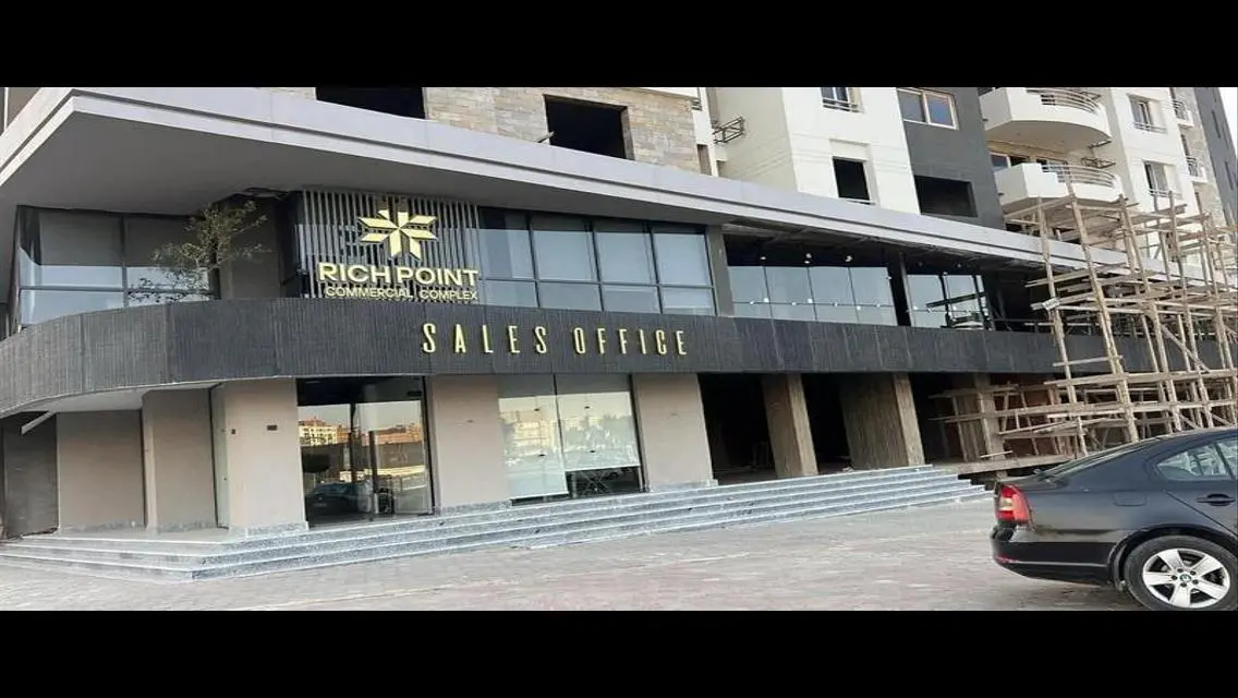 Exceptional Property for Sale with 900 Sqm Space