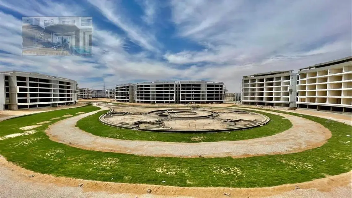 Luxury Apartment with Private Garden and Pool in Prime Location