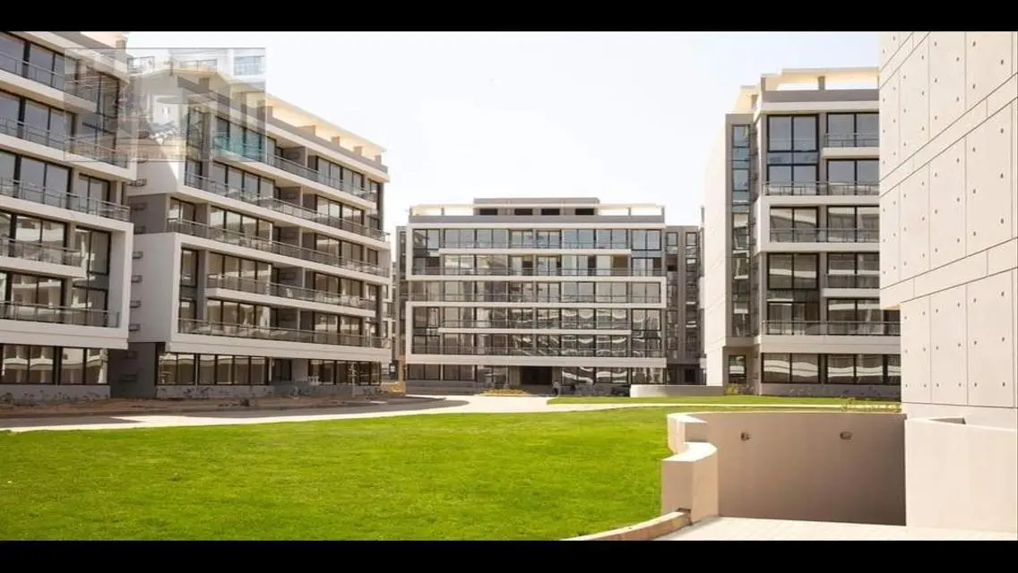 Luxury Apartment with Private Garden and Pool in Prime Location