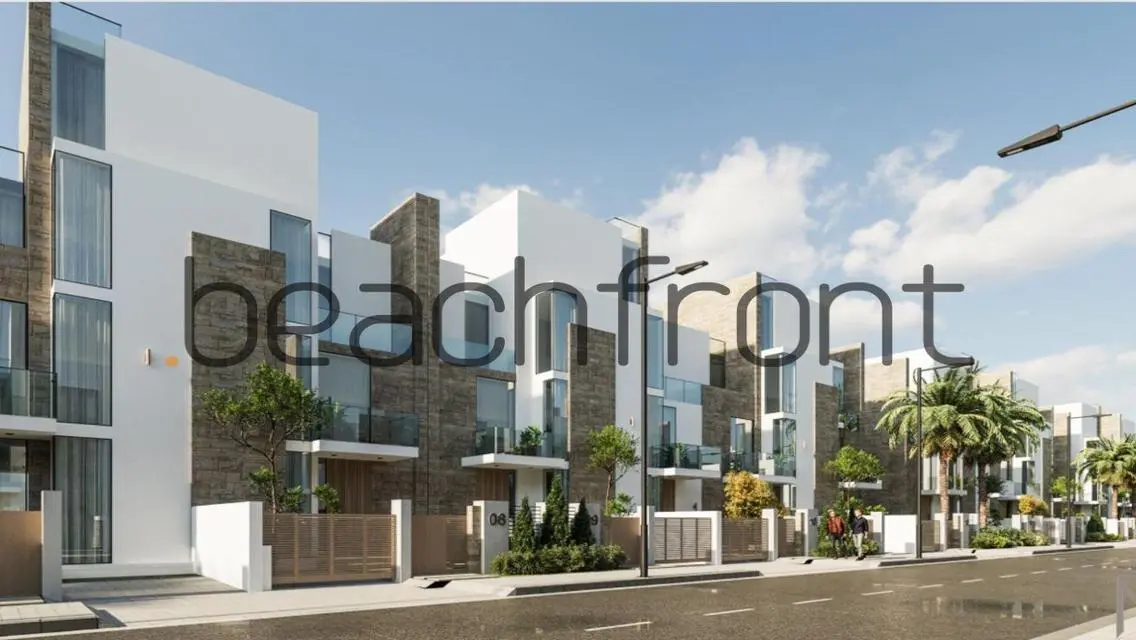 Luxury Apartment with Spacious Lake View