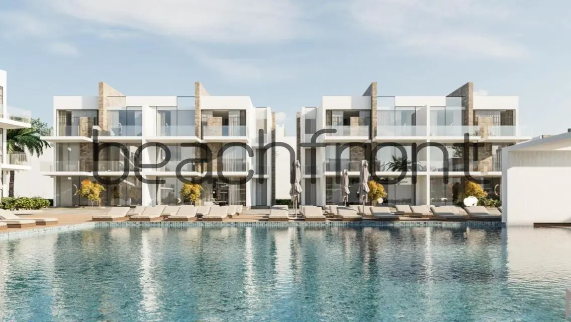 Luxury Apartment with Spacious Lake View