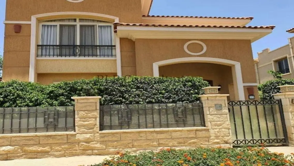 Luxury Villa for Sale | 4 Bedrooms, 300 Square Meters