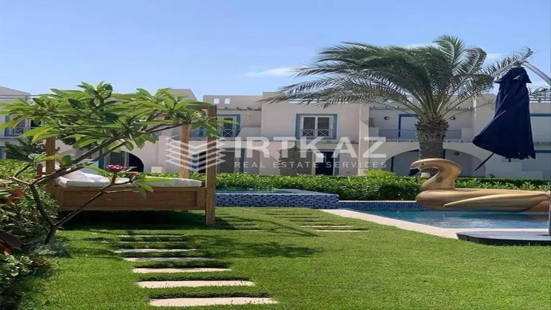 شقة فاخرة للبيع مع إطلالة على البحيرات