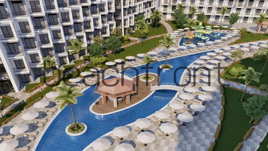 Luxury Apartment with Lake View