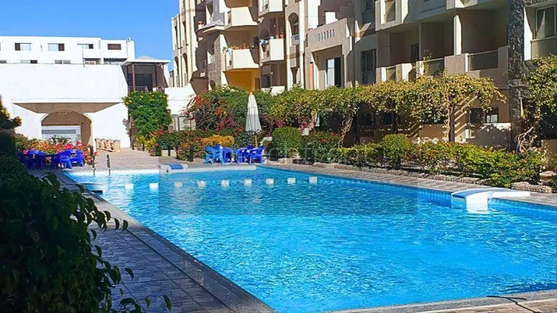 عقار فاخر على الواجهة البحرية