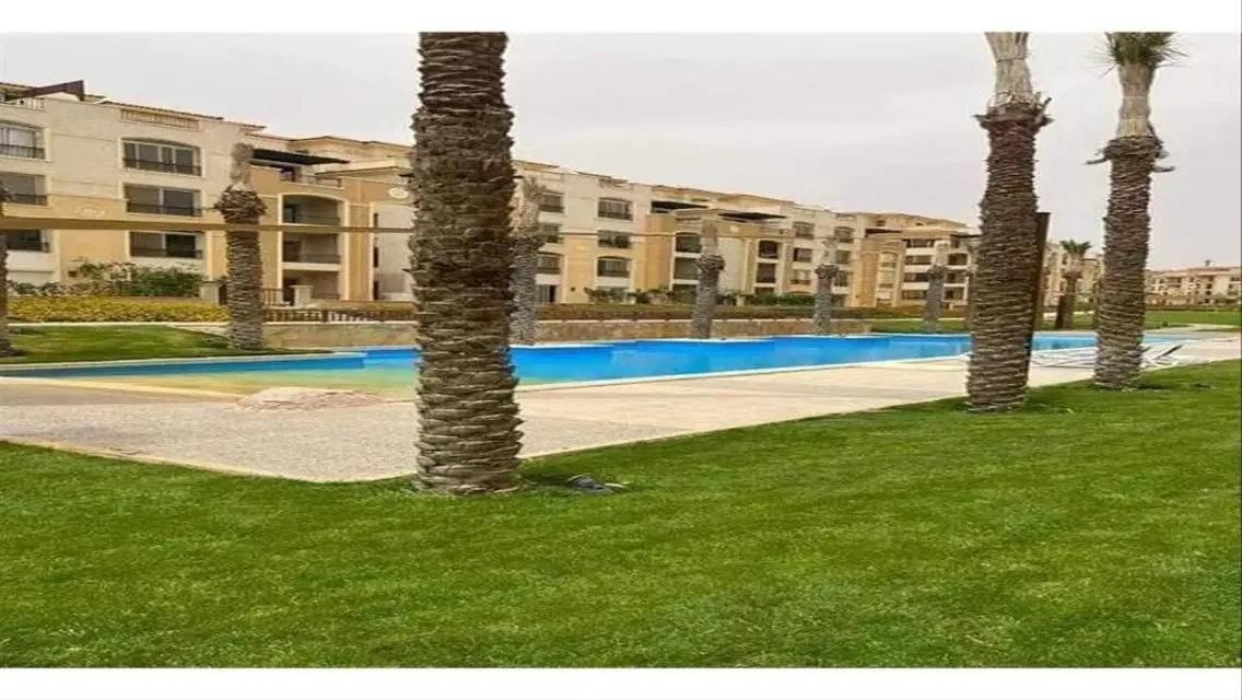 Luxury Apartment in 50-12 with Stunning Views