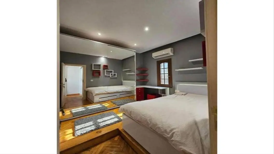 Luxury Apartment in 50-12 with Stunning Views