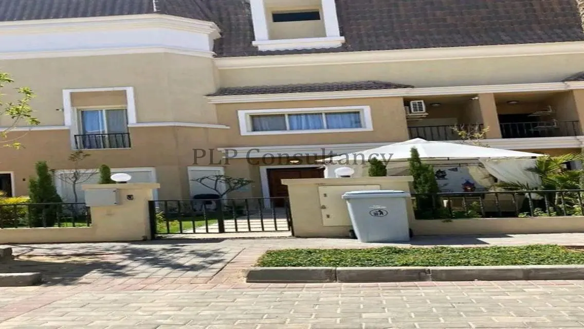 Luxury 250 sqm Apartment in the Heart of the City