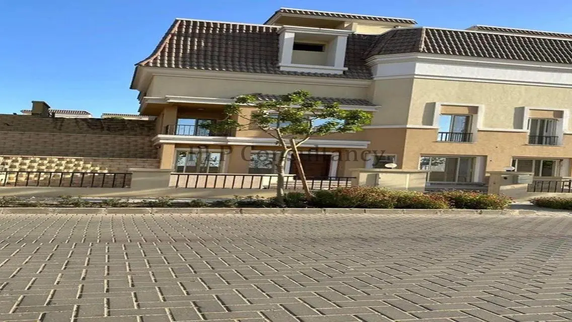 Luxury 250 sqm Apartment in the Heart of the City