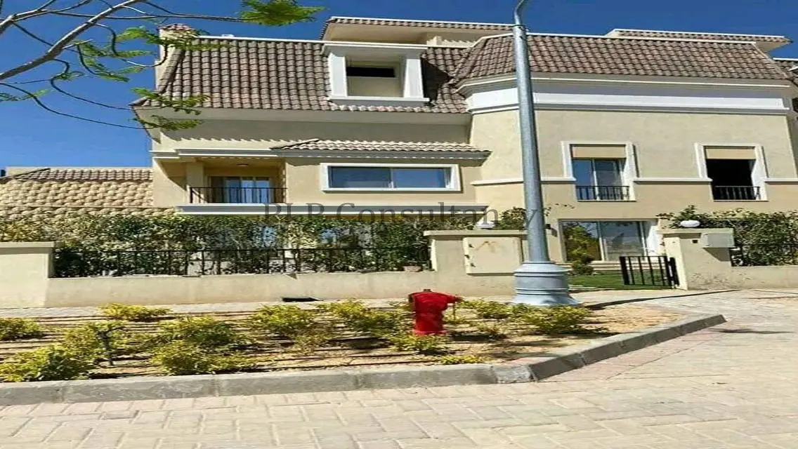 Luxury 250 sqm Apartment in the Heart of the City