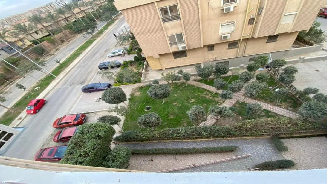 شقة مفروشة للإيجار في كمبوند الزهرة