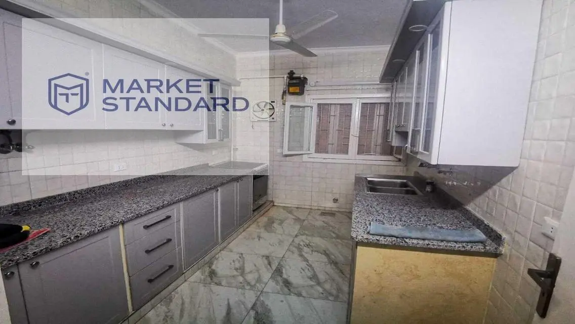Luxury Property with Private Garden and Full Amenities
