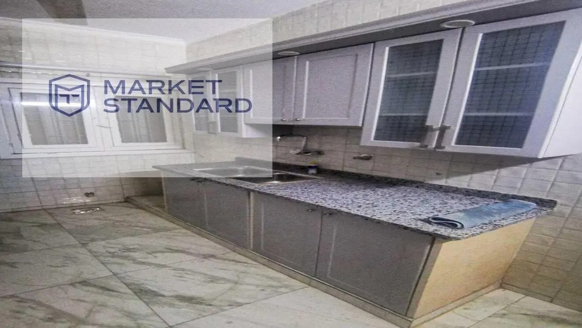 Luxury Property with Private Garden and Full Amenities