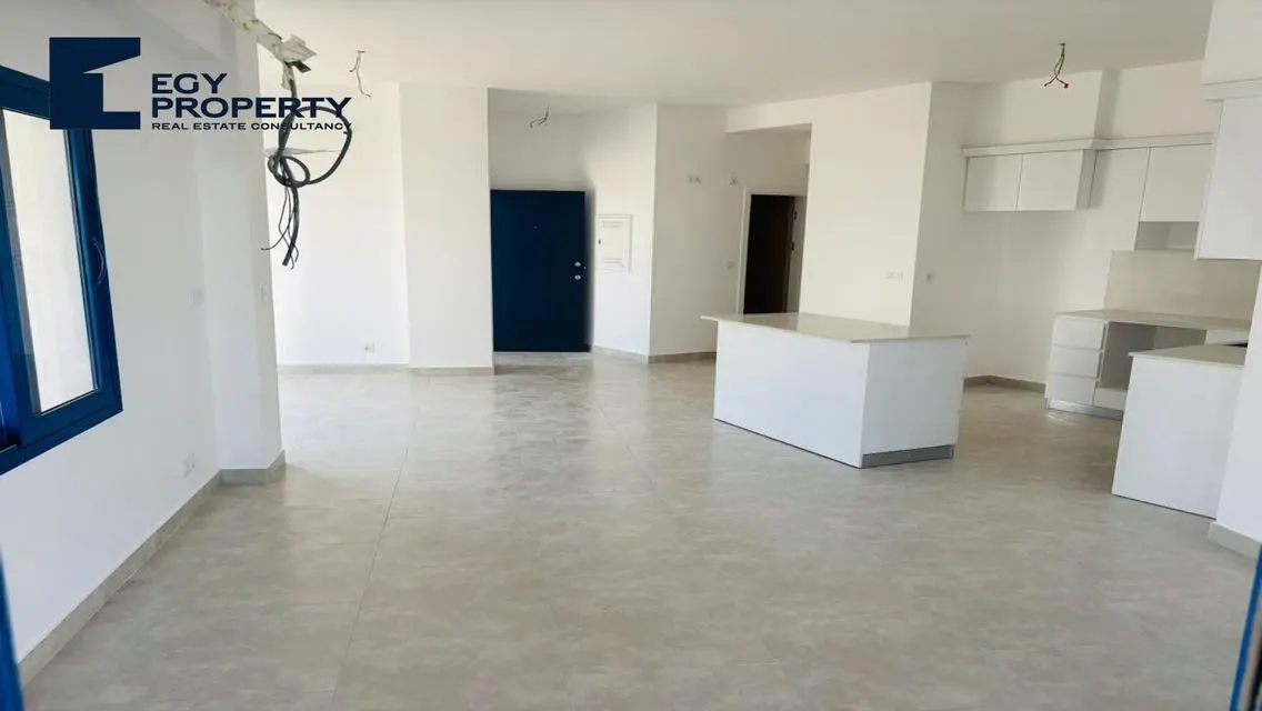فيلا فاخرة بمساحة 11455 فدان في مراسي