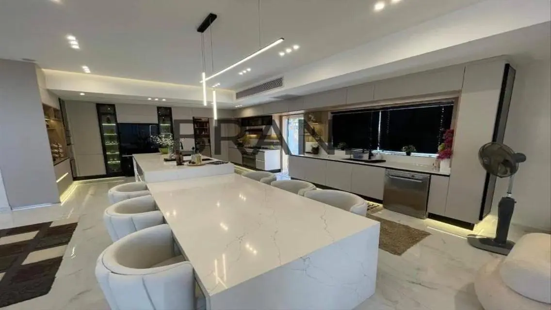 Luxury Villa for Sale with 1000 Square Meters