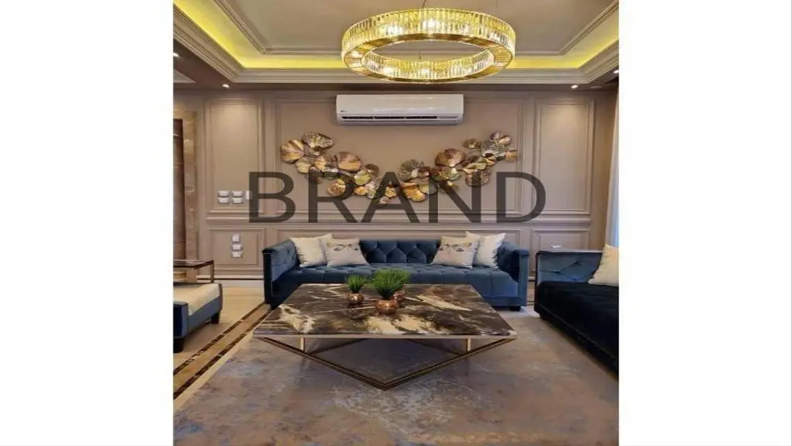 Luxury Villa with Private Pool and Garden - 6 Bedrooms
