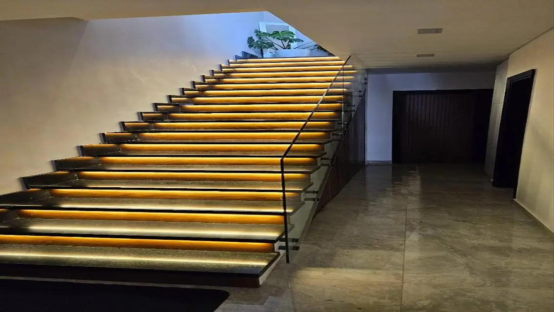 Luxury Villa Overlooking Lakes at a Great Price