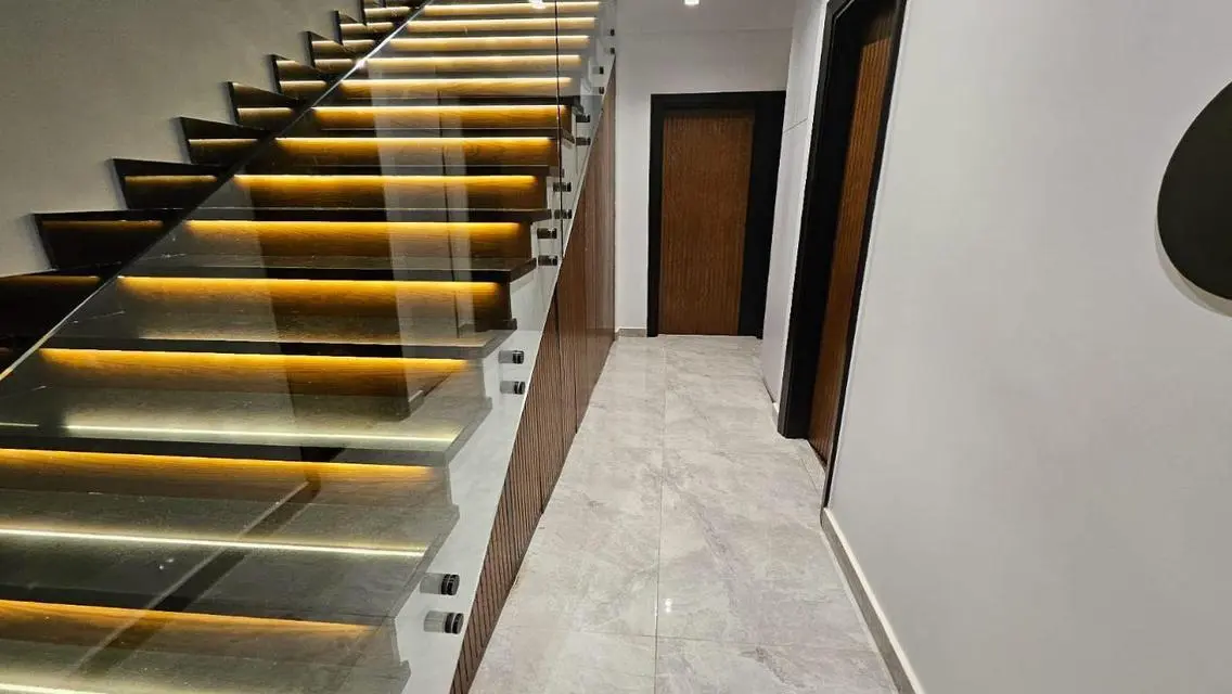 Luxury Villa Overlooking Lakes at a Great Price