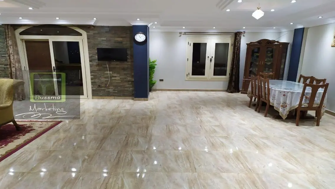 شقة رائعة بمساحة 230 متر