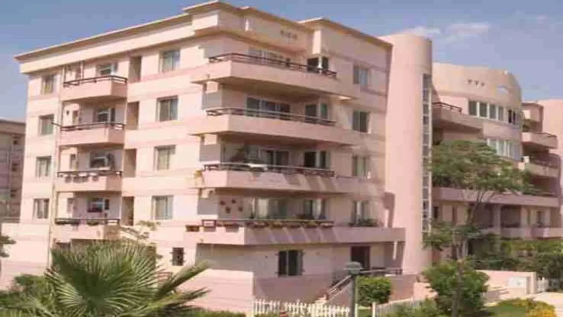 3 Bedroom Apartment with Garden View