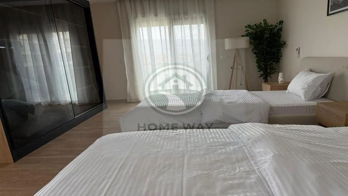 شقة مذهلة في سكاي كوندوز 5-12