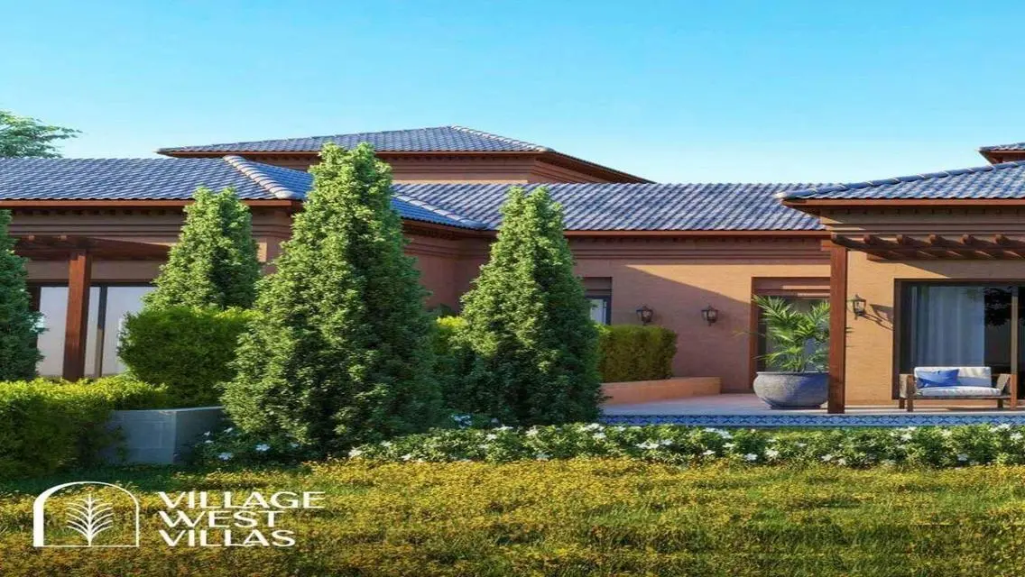Luxury Property with Balcony and Private Garden
