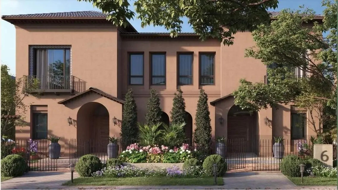Luxury Property with Balcony and Private Garden