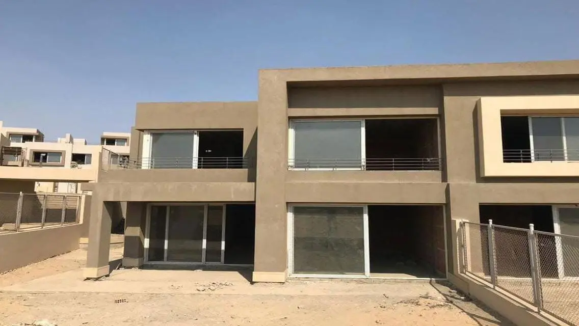 فيلا فاخرة للإيجار سكن خاص بمسبح وحديقة