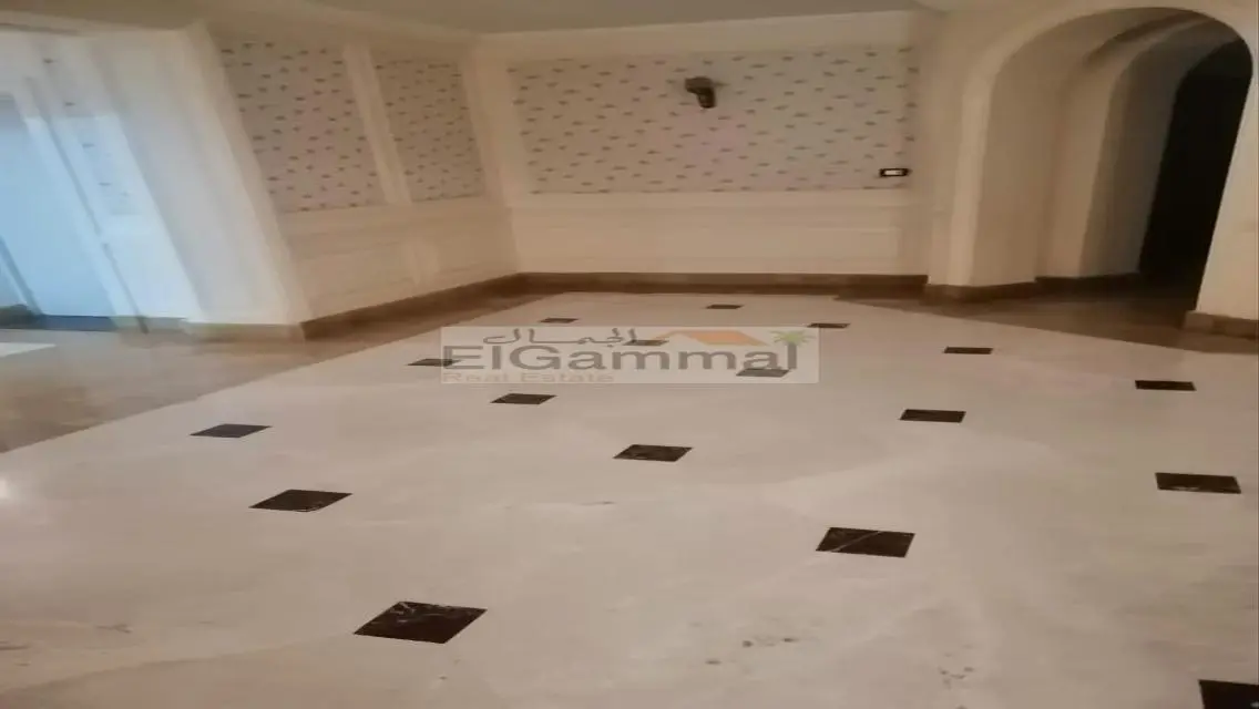 Luxury Apartment for Sale in the Heart of the City