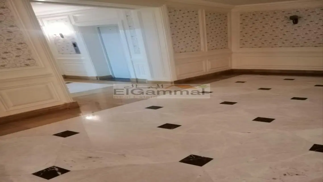 Luxury Apartment for Sale in the Heart of the City
