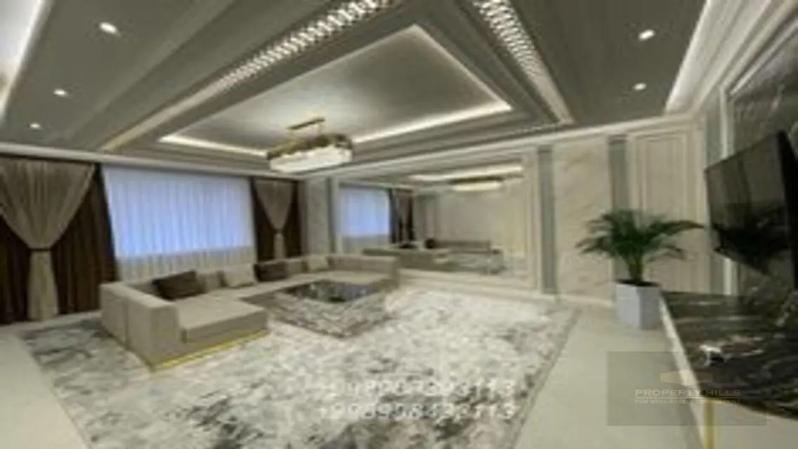فيلا فاخرة للبيع بتصميم عصري