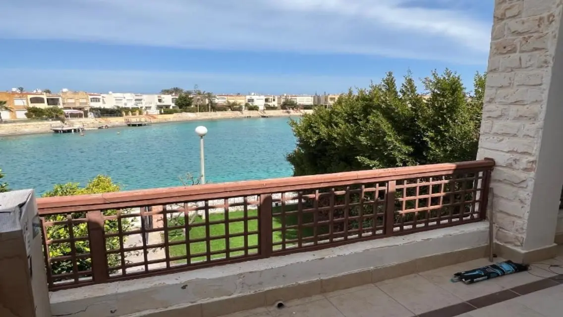 شقة فاخرة بإطلالة رائعة على البحيرات